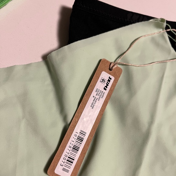 SKIMS Panty 12 Pack - Picture 6 of 13